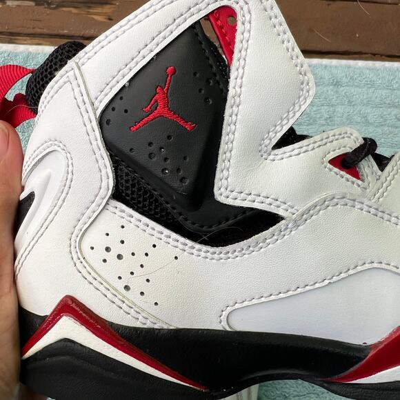 Air Jordan True Flight 343795-100 Black White Red Size 5Y (W 6.5 / M 5) - Picture 9 of 11